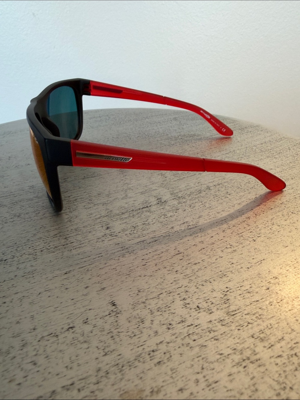 Arnette Red Temple Tip Sunglasses - Picture 4 of 8
